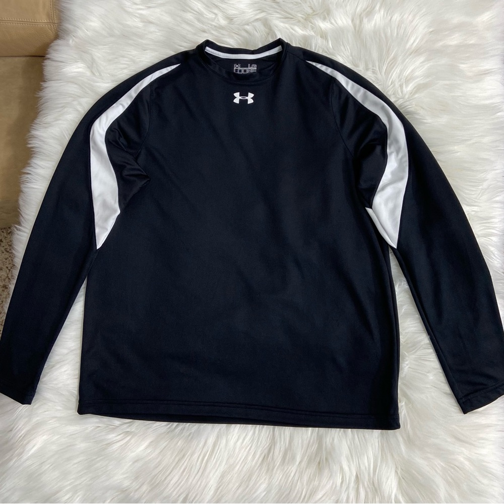under armour t-shirt for men size L in black and white accent, long sleeves